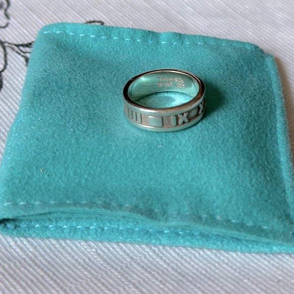 Tiffany & Co Atlas Ring